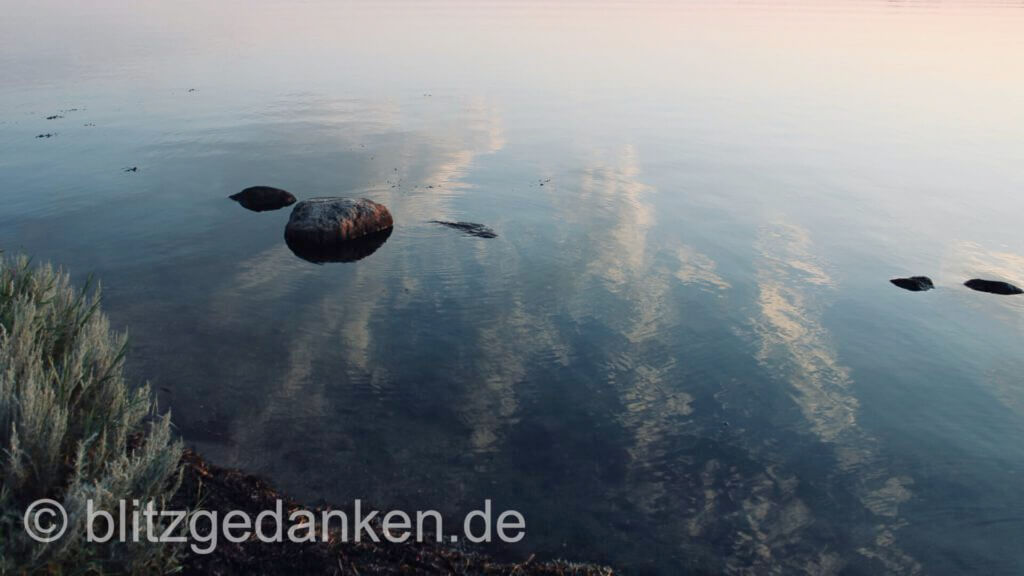 Wolken im Wasser