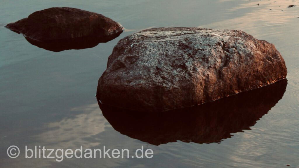 Steine im Wasser